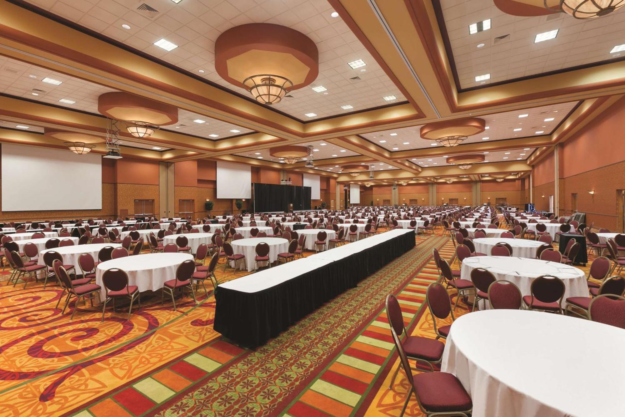 Embassy Suites Omaha- La Vista/ Hotel & Conference Center Dış mekan fotoğraf