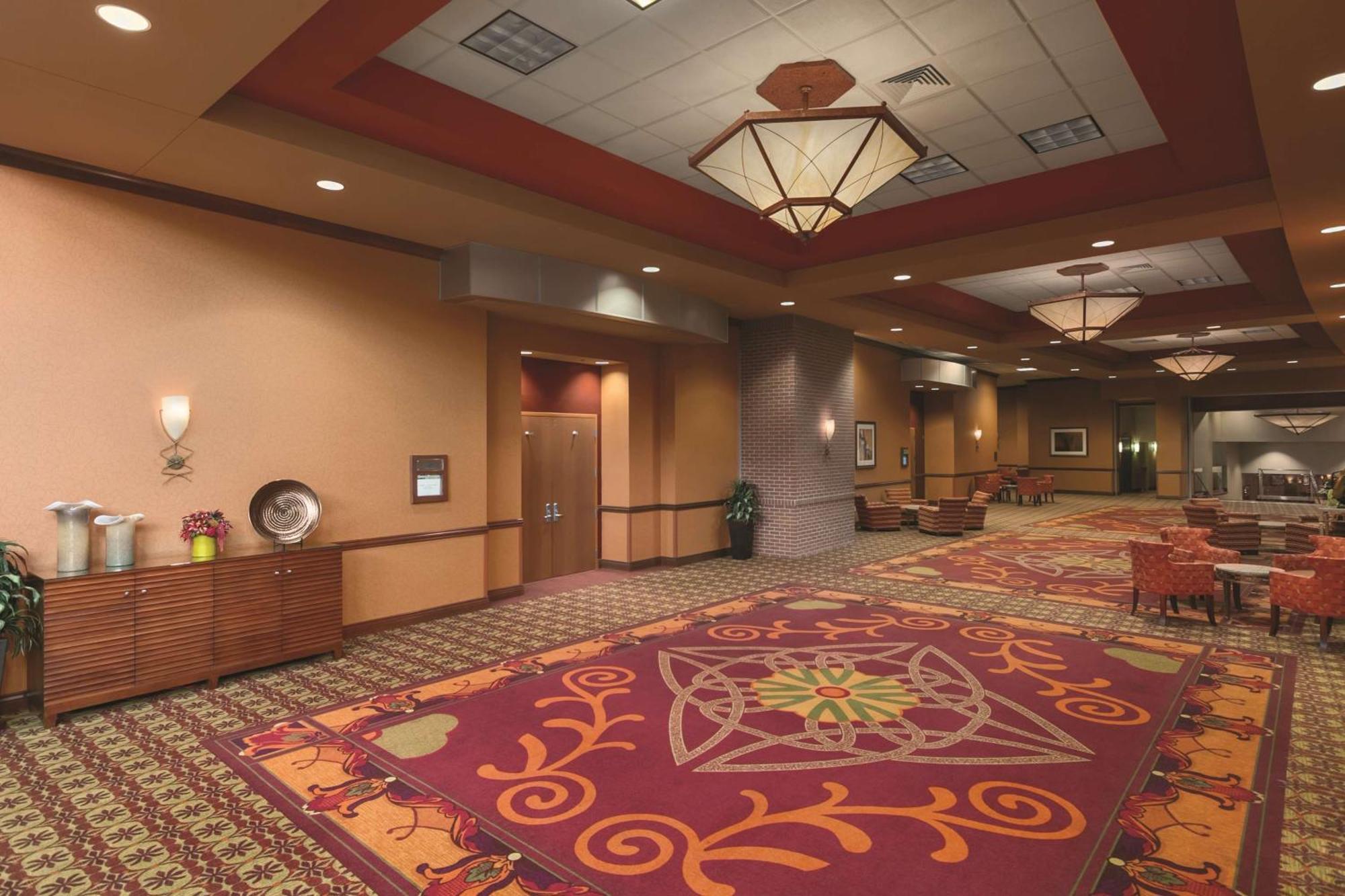 Embassy Suites Omaha- La Vista/ Hotel & Conference Center Dış mekan fotoğraf