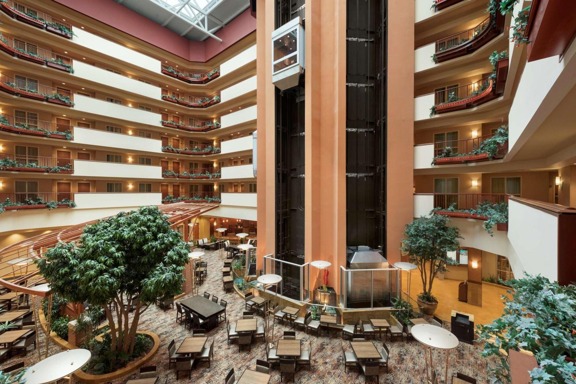 Embassy Suites Omaha- La Vista/ Hotel & Conference Center Dış mekan fotoğraf